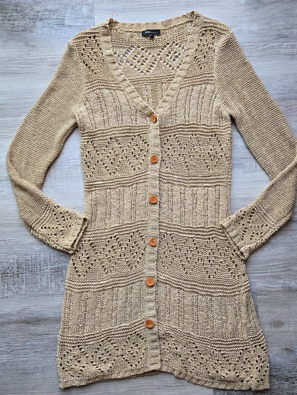 Y2K BCBG Maxazria Beige Knit Button-Front Women’s Cardigan Sweater Size Large